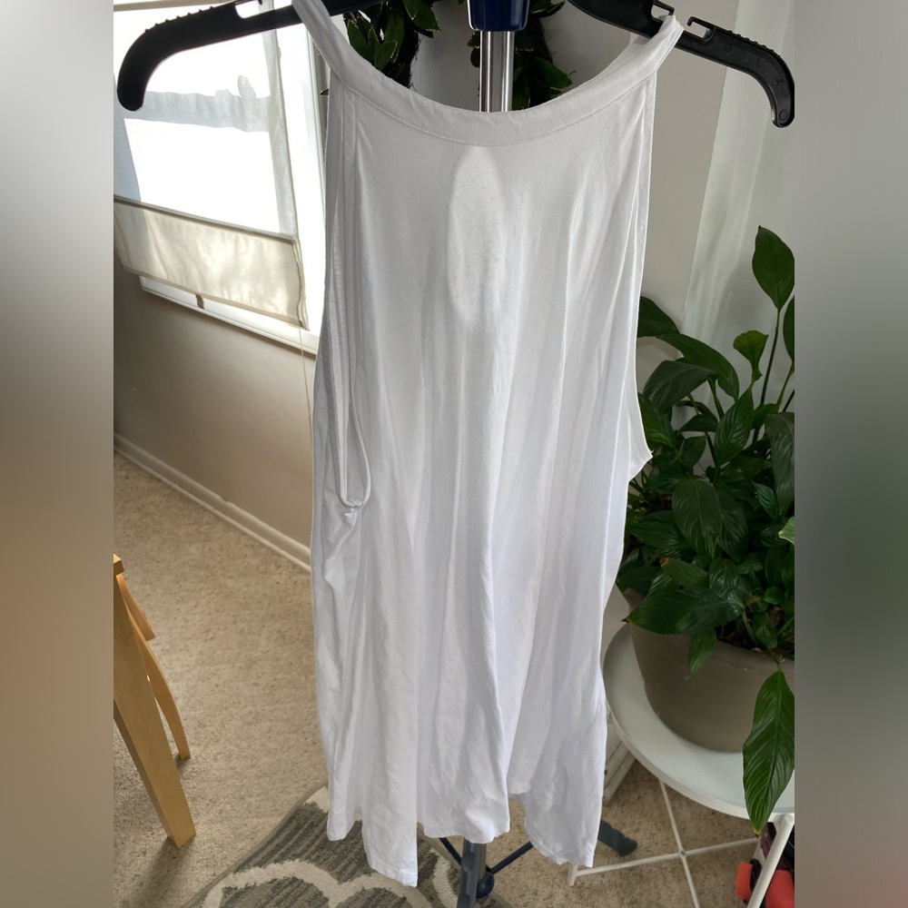 NY&Co XL shark-bite sleeveless tunic